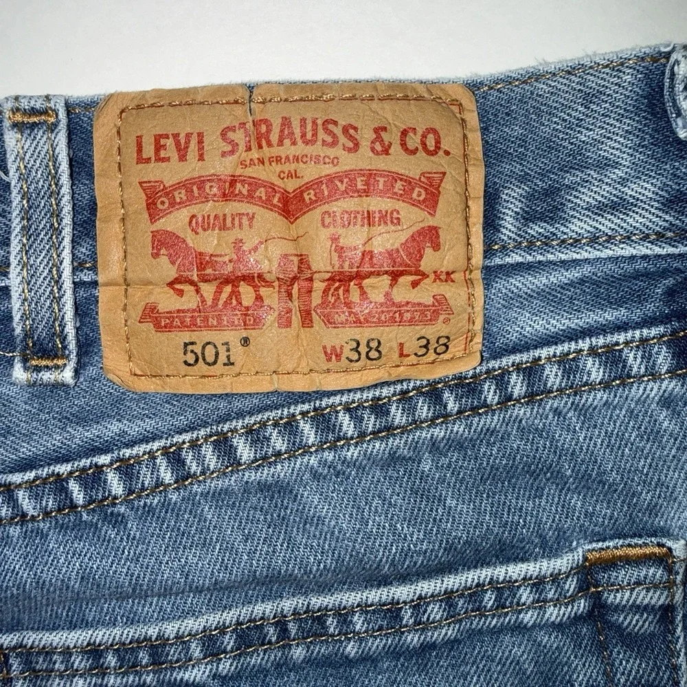 Levi’s 501 Jeans 38x38 (36x34) Button Fly Medium Wash Straight Leg Western